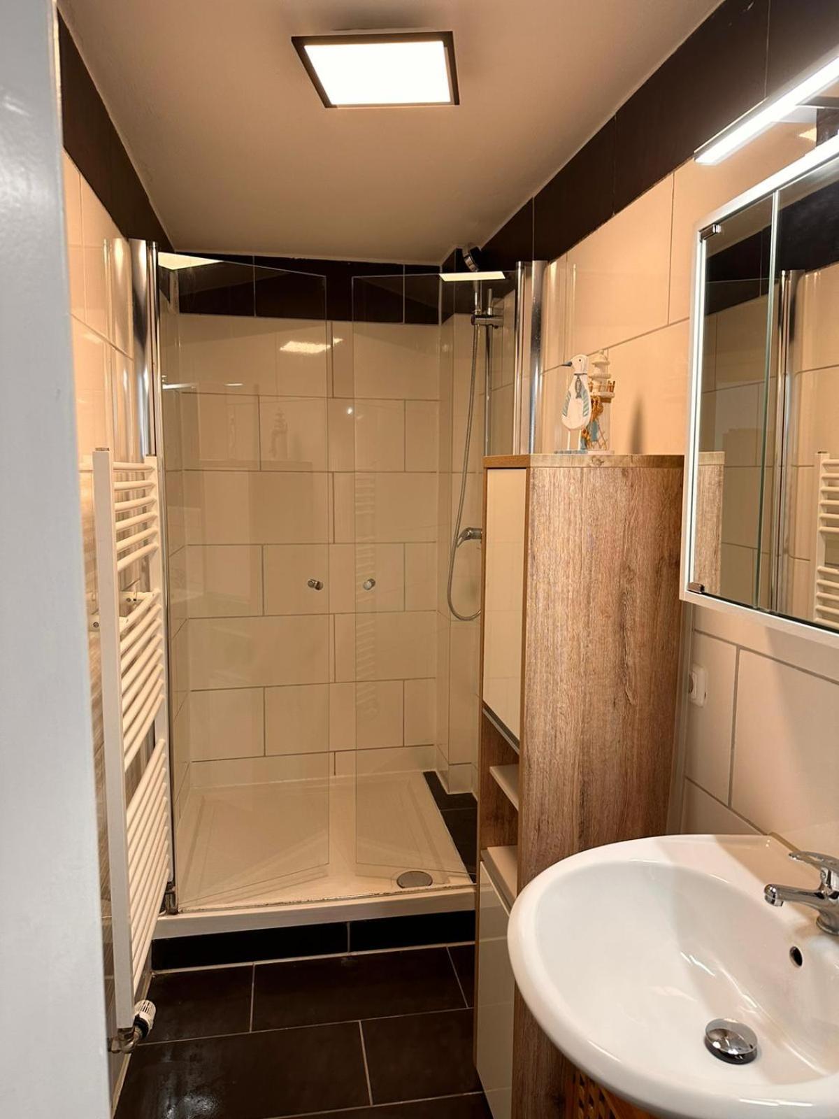 Schoenes Zimmer Im Zentrum - 3 Падерборн Екстериор снимка